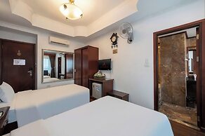 A25 Hotel - 221 Bach Mai