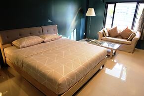 Hom hostel & cooking club