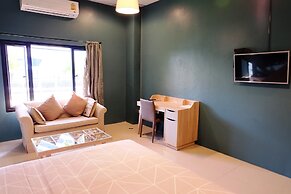 Hom hostel & cooking club