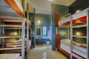 Hom hostel & cooking club