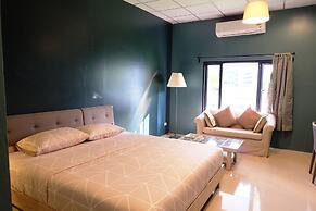 Hom hostel & cooking club