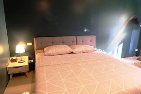 Hom hostel & cooking club