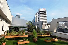 Hom hostel & cooking club