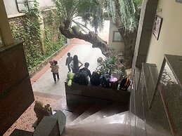 Chio Hotel and Apartment