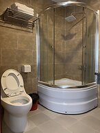 Chio Hotel and Apartment