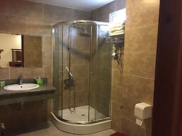 Chio Hotel and Apartment