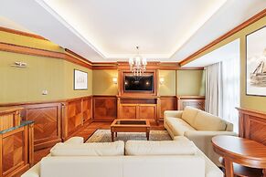 Grand Apartments - Blue Marlin Luxury