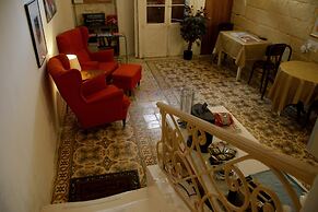 Lee's House Bed & Breakfast Sliema