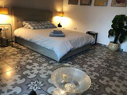Lee's House Bed & Breakfast Sliema