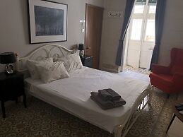 Lee's House Bed & Breakfast Sliema