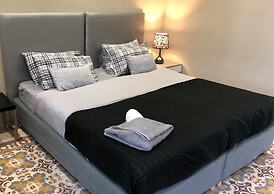 Lee's House Bed & Breakfast Sliema