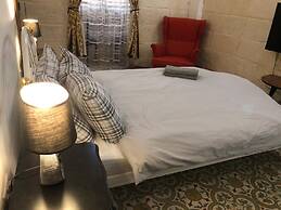 Lee's House Bed & Breakfast Sliema