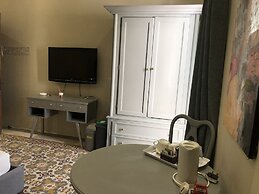 Lee's House Bed & Breakfast Sliema