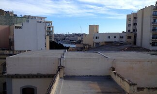 Lee's House Bed & Breakfast Sliema