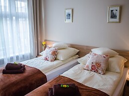 Royal Route 29 Comfort Rooms