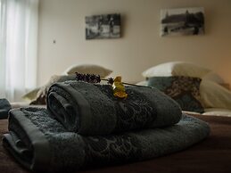 Royal Route 29 Comfort Rooms