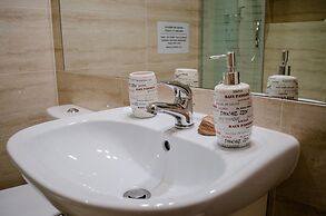 Royal Route 29 Comfort Rooms