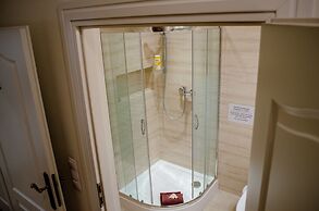 Royal Route 29 Comfort Rooms