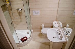 Royal Route 29 Comfort Rooms