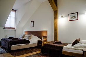 Royal Route 29 Comfort Rooms