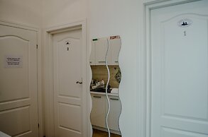 Royal Route 29 Comfort Rooms