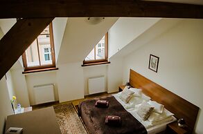 Royal Route 29 Comfort Rooms