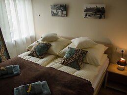 Royal Route 29 Comfort Rooms