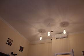 Victoria House Hostel