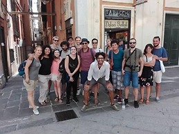 Victoria House Hostel