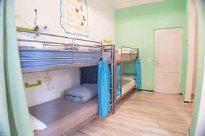 Victoria House Hostel