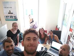 Victoria House Hostel