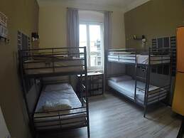 Victoria House Hostel