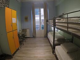 Victoria House Hostel