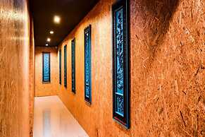 Lap Roi Karon Beachfront