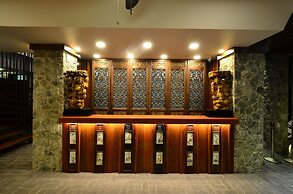 Lap Roi Karon Beachfront