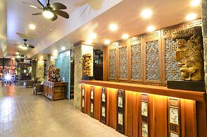 Lap Roi Karon Beachfront