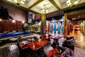 Lap Roi Karon Beachfront