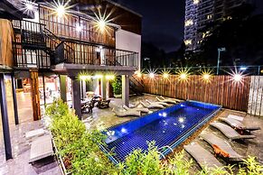 Lap Roi Karon Beachfront