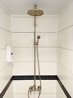 Lap Roi Karon Beachfront