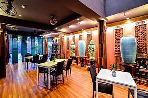 Lap Roi Karon Beachfront