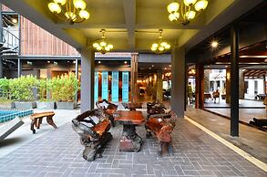 Lap Roi Karon Beachfront