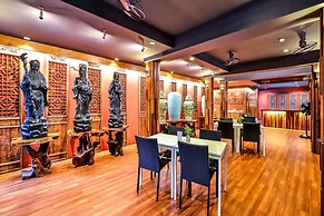 Lap Roi Karon Beachfront