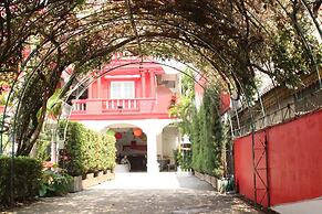 Royal thapae gate guesthouse