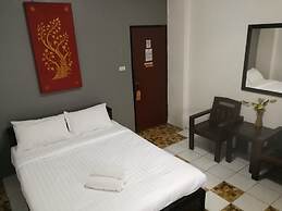 Royal thapae gate guesthouse