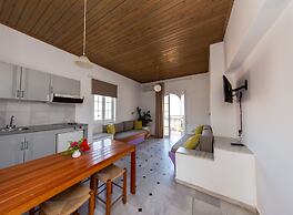 Manias Hotel Apartments