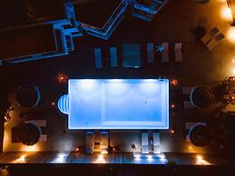 Manias Hotel Apartments