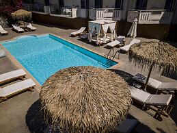 Manias Hotel Apartments