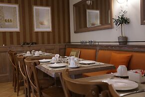 Gamila Rocks Mountain Hotel