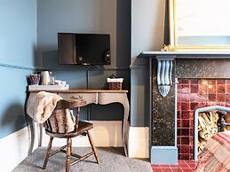 Summerfield Pub & Boutique Rooms