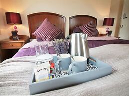 Summerfield Pub & Boutique Rooms
